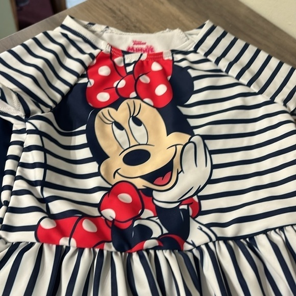 EUC! Disney 4T Minnie Mouse Rashguard Swim Set AND CARTER'S STRAWBERRY Rashguard - Picture 10 of 11